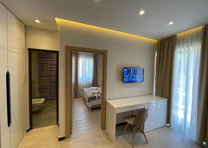 Grand Apartahotel Agia Triada (Thessaloniki)