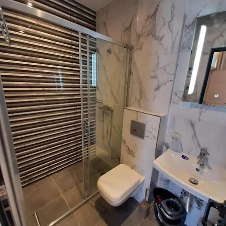 Grand Aparthotel Agia Triada (Thessaloniki)