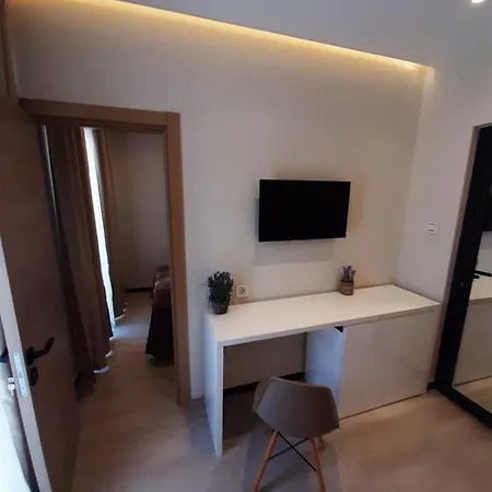 Grand Agia Triada (Thessaloniki)