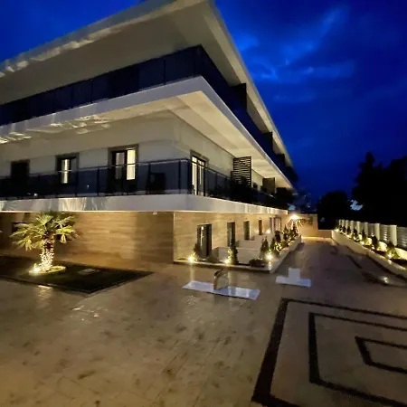 Apartmanhotel Grand 3*