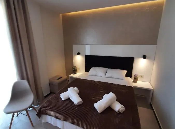 Grand Agia Triada (Thessaloniki)